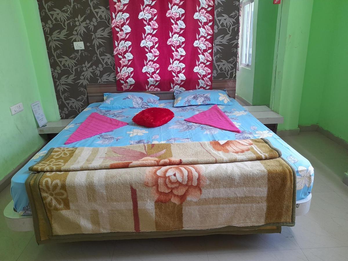 Hotel Tirupati ปูรี ภายนอก รูปภาพ